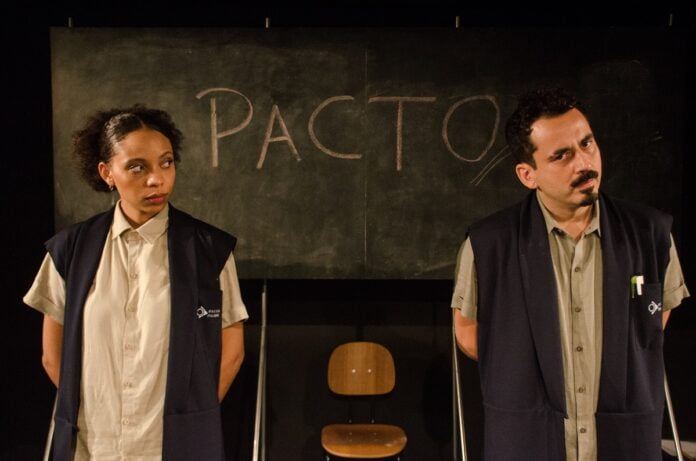 A (falta de uma) ‘Escola Modelo’ Cena da peça "Escola Modelo", no Sesc Ipiranga