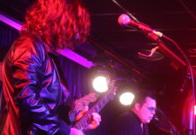 Toni Platão tem uma voz que não é desse mundo