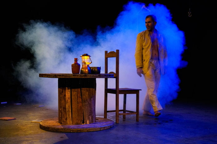 Um solo de ‘O Sonho de um Homem Ridículo’ Cena do solo "O Sonho de um Homem Ridículo"