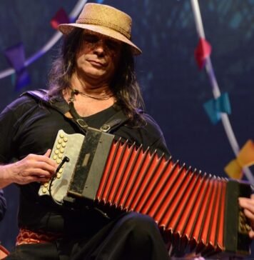 Renato Borghetti celebra 40 anos de “Gaita Ponto”, seu álbum de estreia, único disco de ouro da música instrumental brasileira Renato Borghetti - foto: Maristela Martins/ divulgação