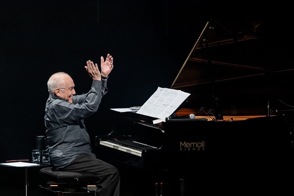 O pianista Amilton Godoy - foto: Giorgio D'Onofrio/ divulgação