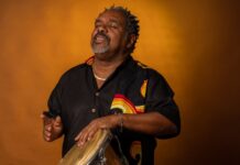 Do “Vento Leste” ao “Tambor do Mar”: a afro-brasilidade de PC Castilho PC Castilho - foto: divulgação