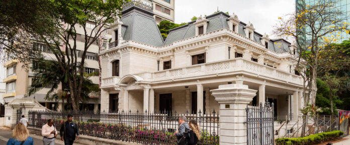 Museu que desalojou acervo de Haroldo de Campos alegando “umidade e traças” teve restauro há um ano e meio por R$ 4,2 milhões