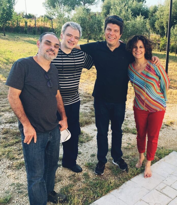 A convergência natural de Susanna Stivali e o Trio Corrente em “Vai!” A cantora e compositora Susanna Stivali com o Trio Corrente - foto: divulgação