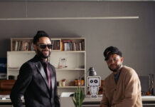 Eu comprei uma mixtape na mão do Emicida