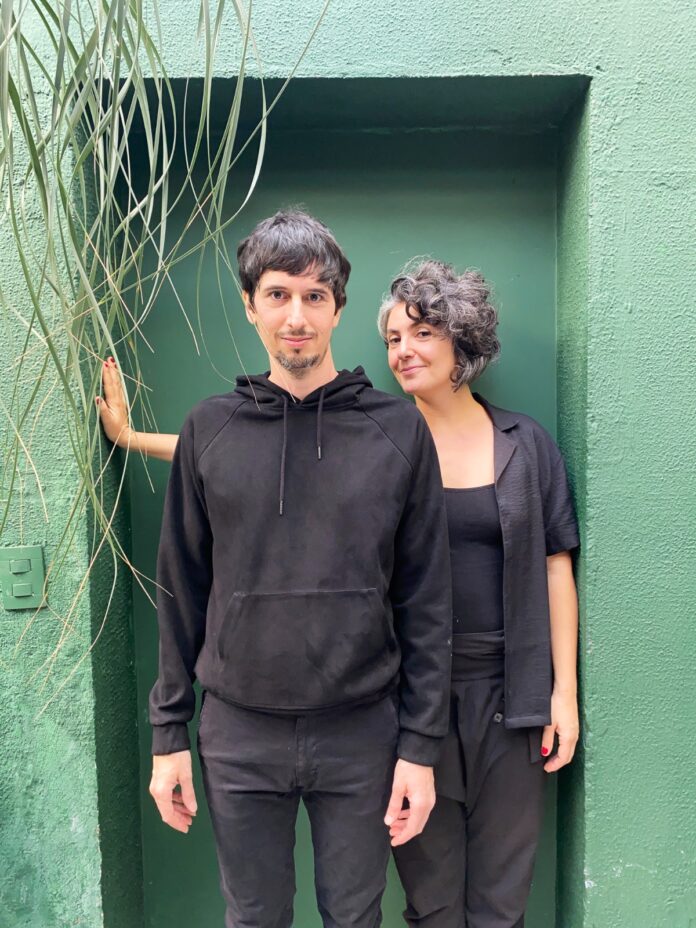 O endereço (atual) da Vanguarda Paulista Marcelo Segreto e Paula Mirhan, da Filarmônica de Pasárgada, no local em que funcionou o Teatro Lira Paulistana - fotos: divulgação