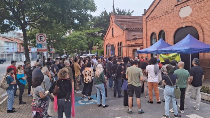 Centenas protestam em SP e Rio contra o PL do Streaming