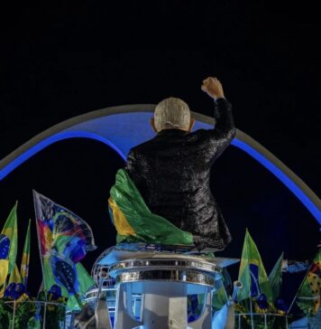 Acadêmicos de Niterói: um poema sem véu de alegoria sobre Lula Lula na Acadêmicos de Niterói