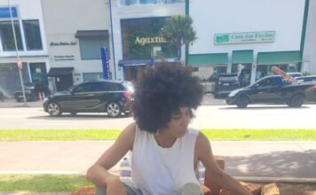 Artista visual baiana amassa barro e faz tijolo em plena Faria Lima