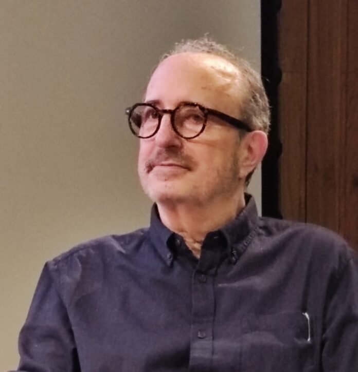 José Castilho Marquês Neto no lançamento de "O Poder das Palavras e Outros Poderes" na Biblioteca Mário de Andrade, na segunda-feira, 30/3 - Foto Haroldo Ceravolo Sereza