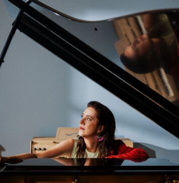 Erika Ribeiro cavuca camadas profundas de Heitor Villa-Lobos A pianista Erika Ribeiro - foto: Diego Bresani/ divulgação