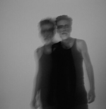 Cidadão Instigado e o “grande vazio” em tempos de IA Fernando Catatau lança "Cidadão Instigado" – foto Juno B/Divulgação