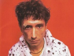 Alvin L (1959-2026) Alvin L em 1995, em foto do encarte de "Mondo Passionale"