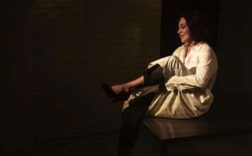 Gala, o outro nome de Dalí Em cena, Mara Carvalho, que dá vida a Gala Dalí