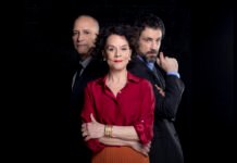 Édipo’: a ruína anunciada de um homem Imagem dos atores Sergio Mastropasqua (Édipo), Clarisse Abujamra (Jocasta) e Rodrigo Scarpelli (Creonte).