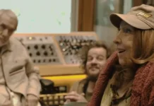 O poema audiovisual de Flora e Airto Airto Moreira, André Rass e Flora Purim em cena de "O Som Revolucionário"