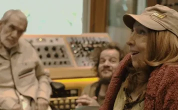O poema audiovisual de Flora e Airto Airto Moreira, André Rass e Flora Purim em cena de "O Som Revolucionário"