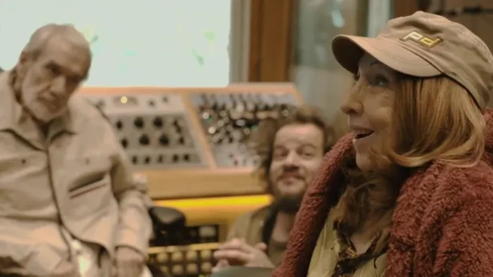 Airto Moreira, André Rass e Flora Purim em cena de "O Som Revolucionário" Airto Moreira, André Rass e Flora Purim em cena de "O Som Revolucionário"