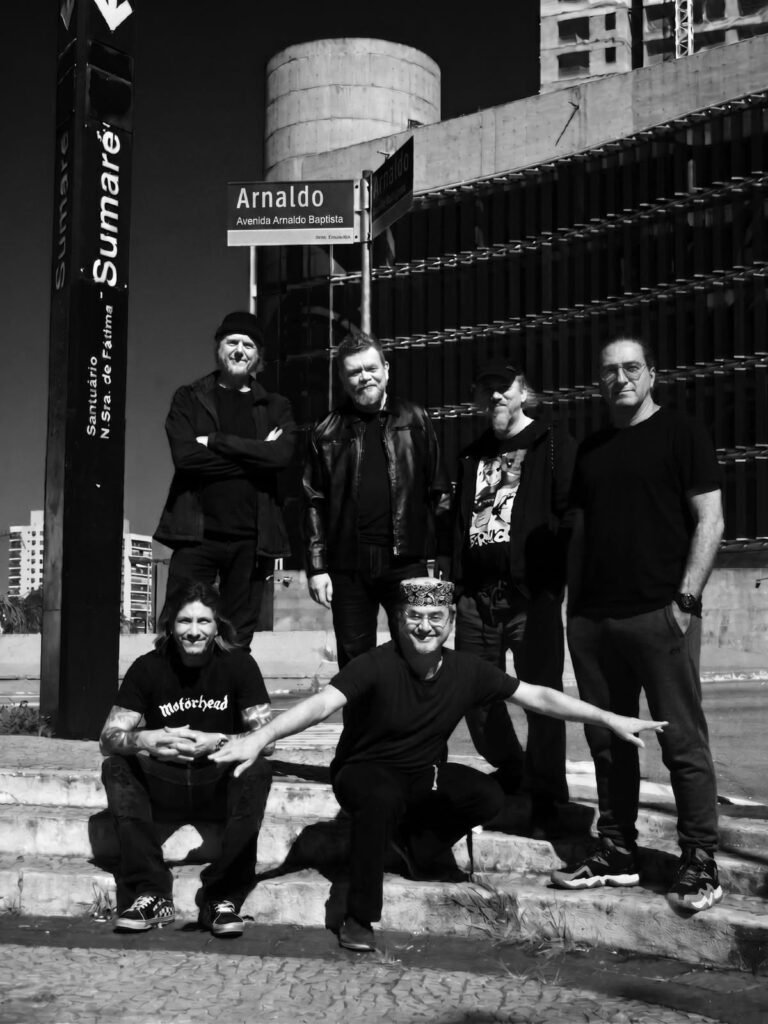 Renomado. Da esquerda para a direita: Luiz César Pimentel e Bruno Berlendis (sentados), Rainer Pappon, Roberto Sadovski, Ubiratan Castellano e Mario Cereda - foto: divulgação