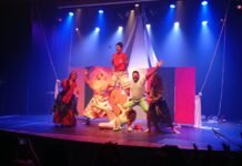 Lições de liberdade e inclusão Cena de "Ceci e os fantasmas do armário", hoje (29), no Teatro Sesc Napoleão Ewerton - foto: Zema Ribeiro